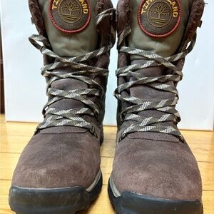 Timberland Chocorua Tall Lace-Up Waterproof Snow Boot for Women Sz 10.